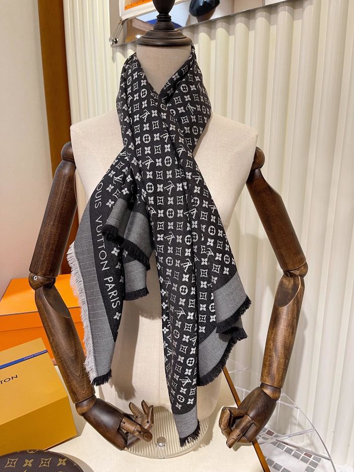 Louis Vuitton Scarf LV00078